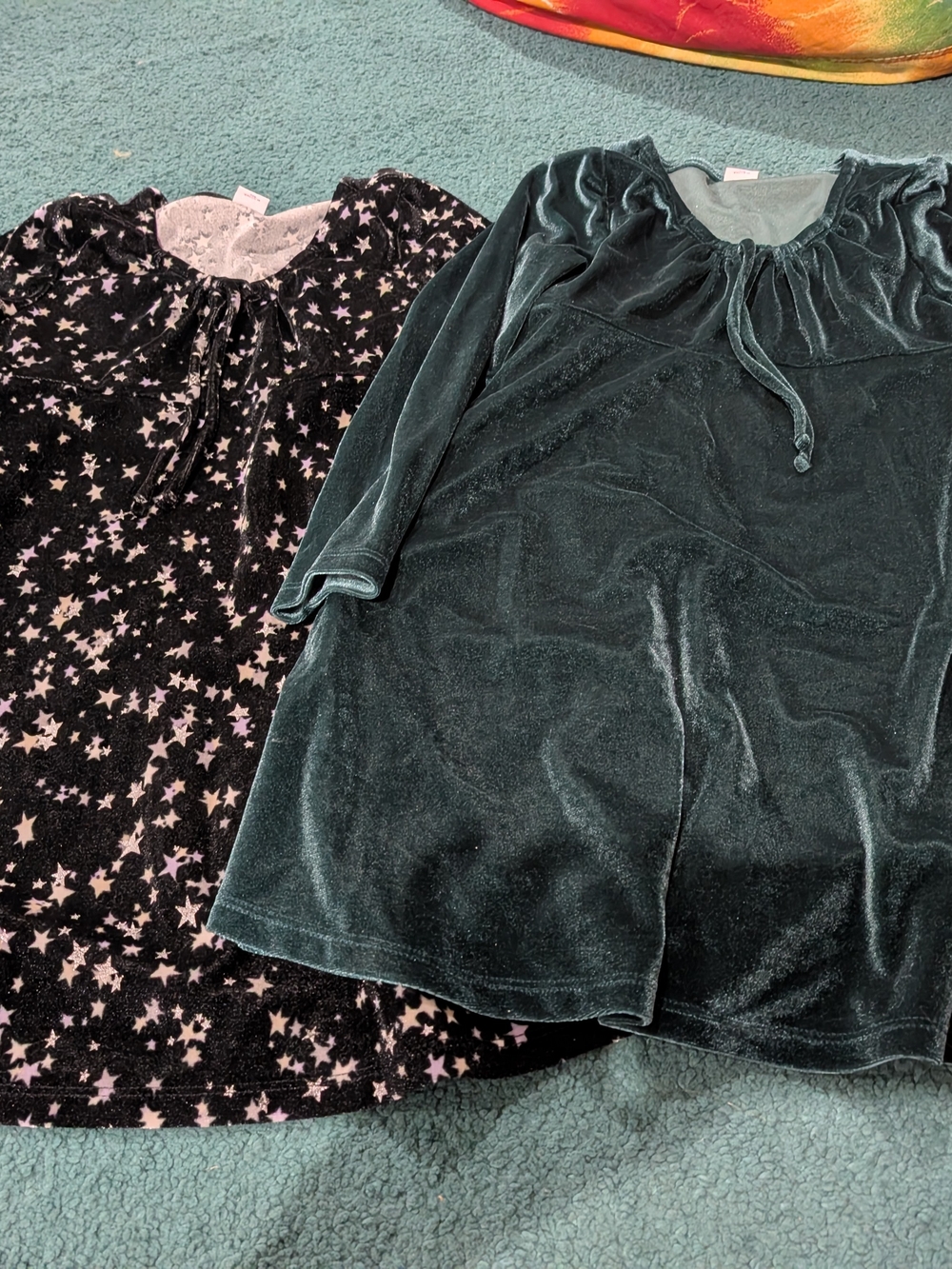Old Navy Black Velvet With Stars And Dark Green Dresses Size 6/7